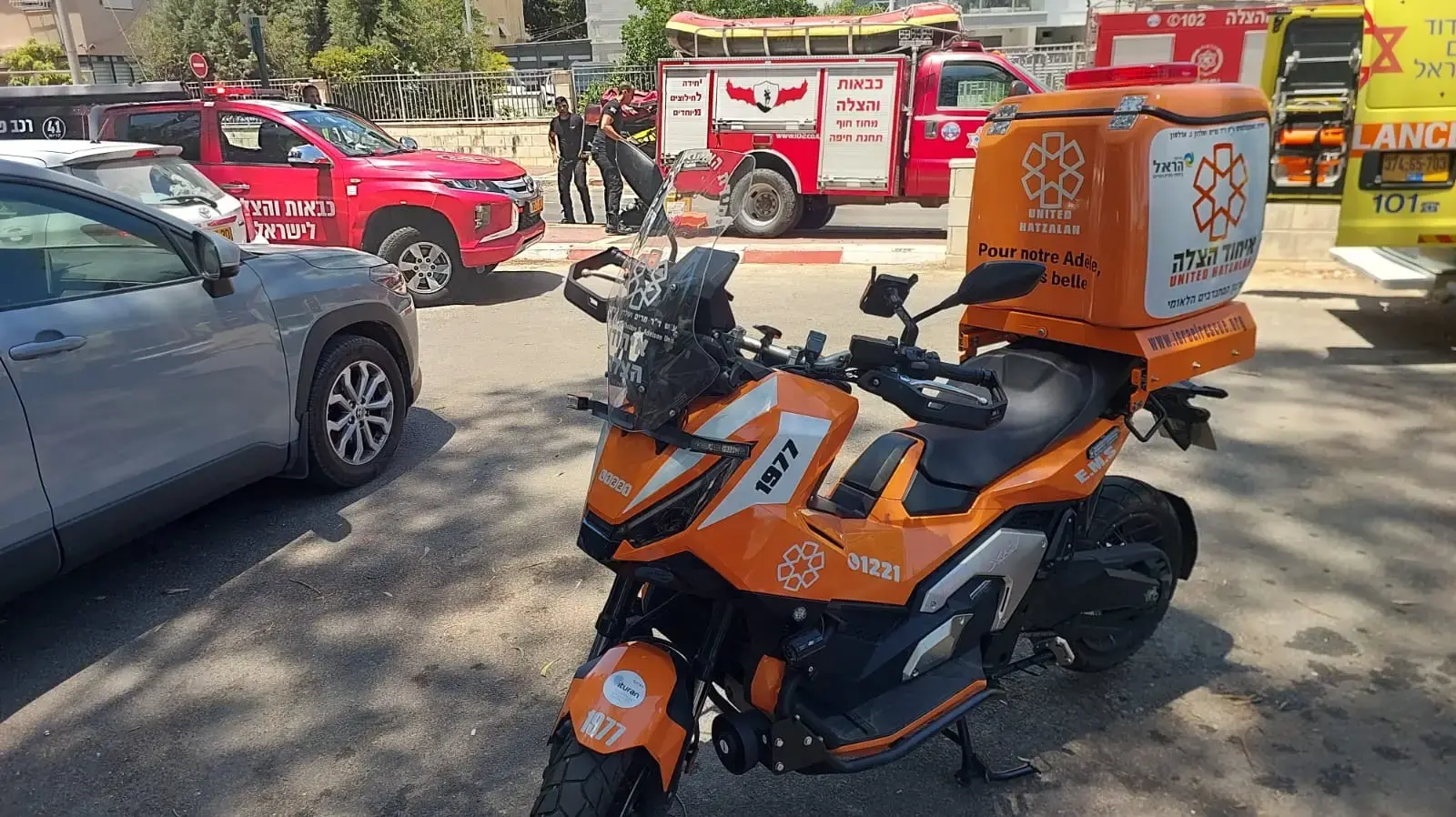 פועל נפל לבור בעומק של כארבעה מטרים במפעל בקרית ביאליק פועל נפל לבור בעומק של כארבעה מטרים במפעל בקרית ביאליק