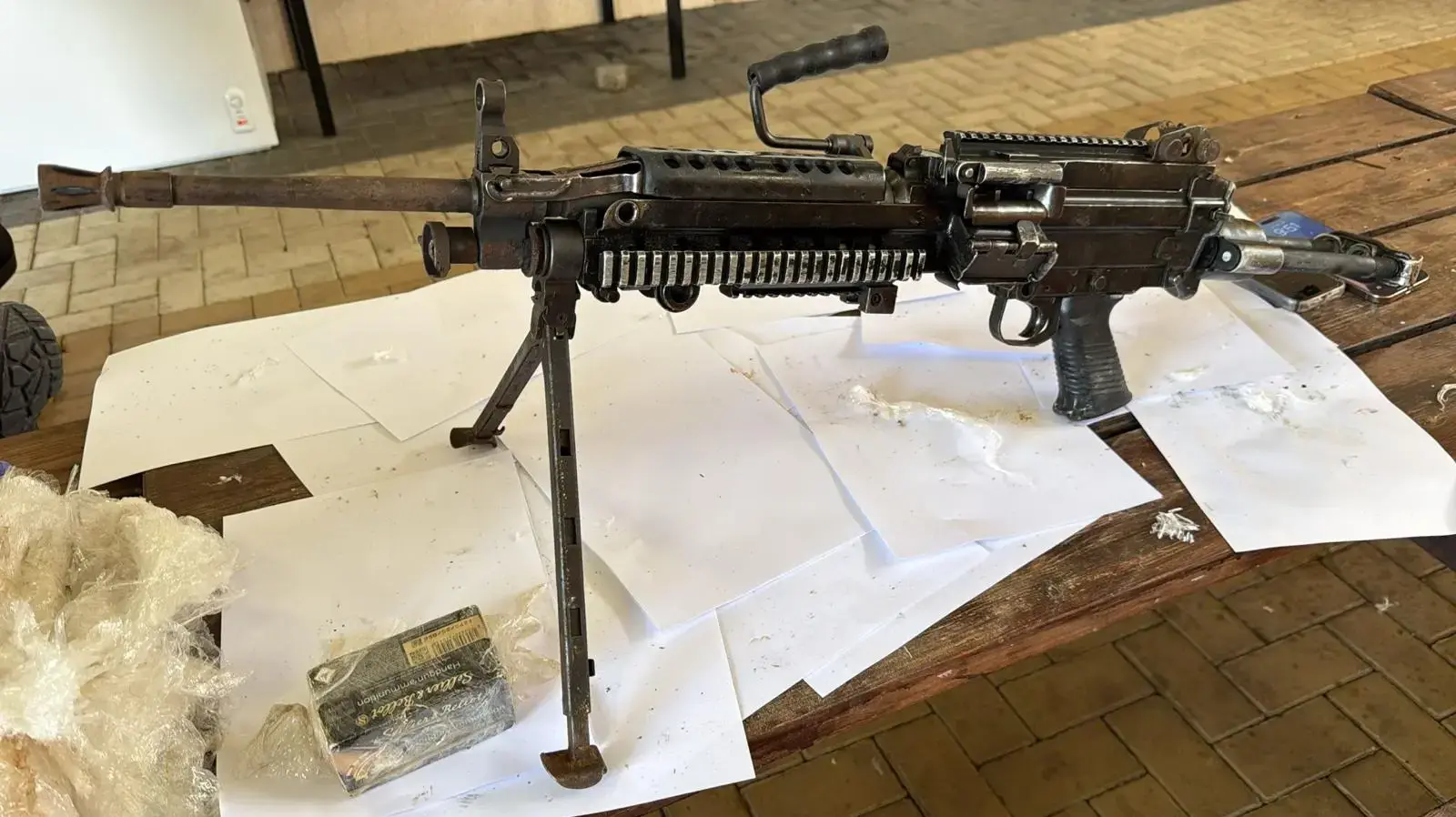 תת מקלע מאג אותר בכפר הבדואי ביר הדאג' שבנגב הצפוני