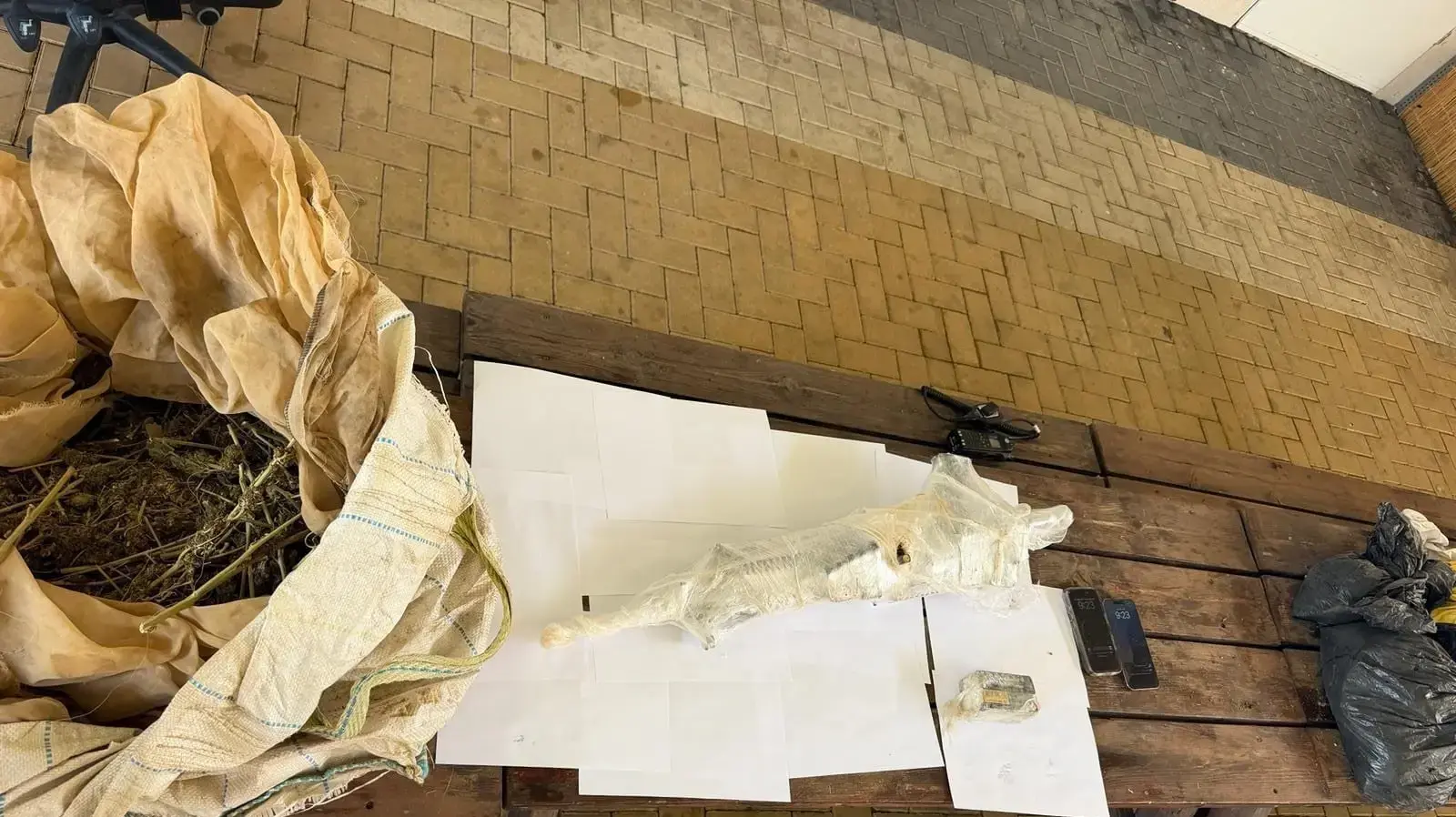 7 ק"ג קנאביס אותר בכפר הבדואי ביר הדאג' שבנגב הצפוני 7 ק"ג קנאביס אותר בכפר הבדואי ביר הדאג' שבנגב הצפוני