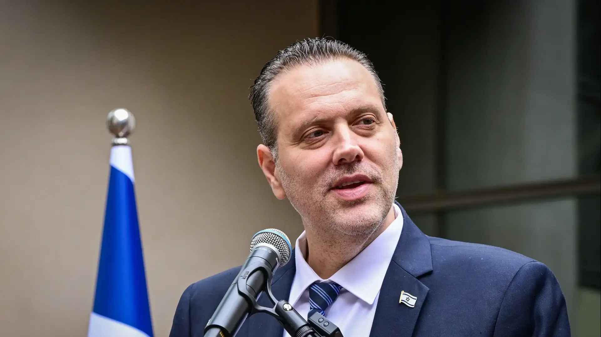 מיקי זוהר 