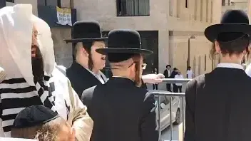 הפגנות מחוץ לקפה "בסמטה" בירושלים