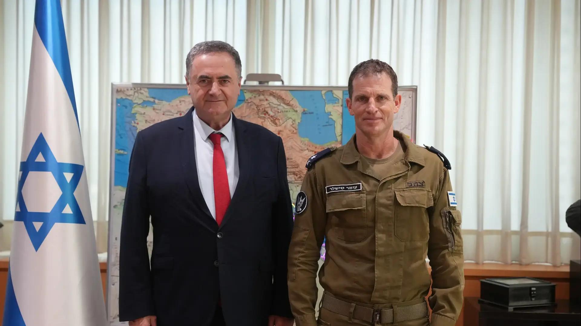 שר הביטחון ישראל כ"ץ קיים פגישת עבודה עם מפקד חיל האוויר, אלוף עומר טישלר, 6 ביולי 2026 שר הביטחון ישראל כ"ץ קיים פגישת עבודה עם מפקד חיל האוויר, אלוף עומר טישלר, 6 ביולי 2026