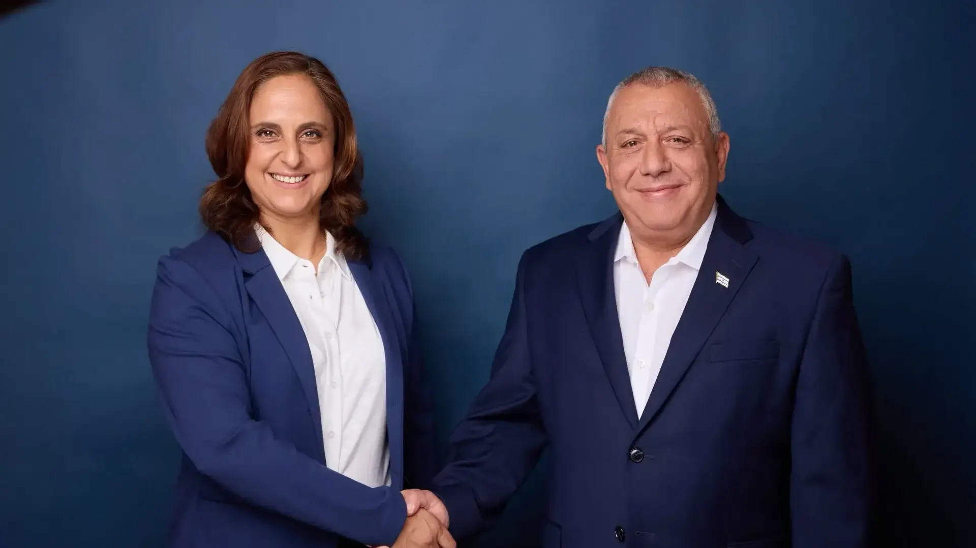 ישר! עם איזנקוט: לוחמת השב״כ והמוסד לשעבר, אשת החינוך דבורה שריפיאן בכר מצטרפת לאיזנקוט
ישר! עם איזנקוט: לוחמת השב״כ והמוסד לשעבר, אשת החינוך דבורה שריפיאן בכר מצטרפת לאיזנקוט