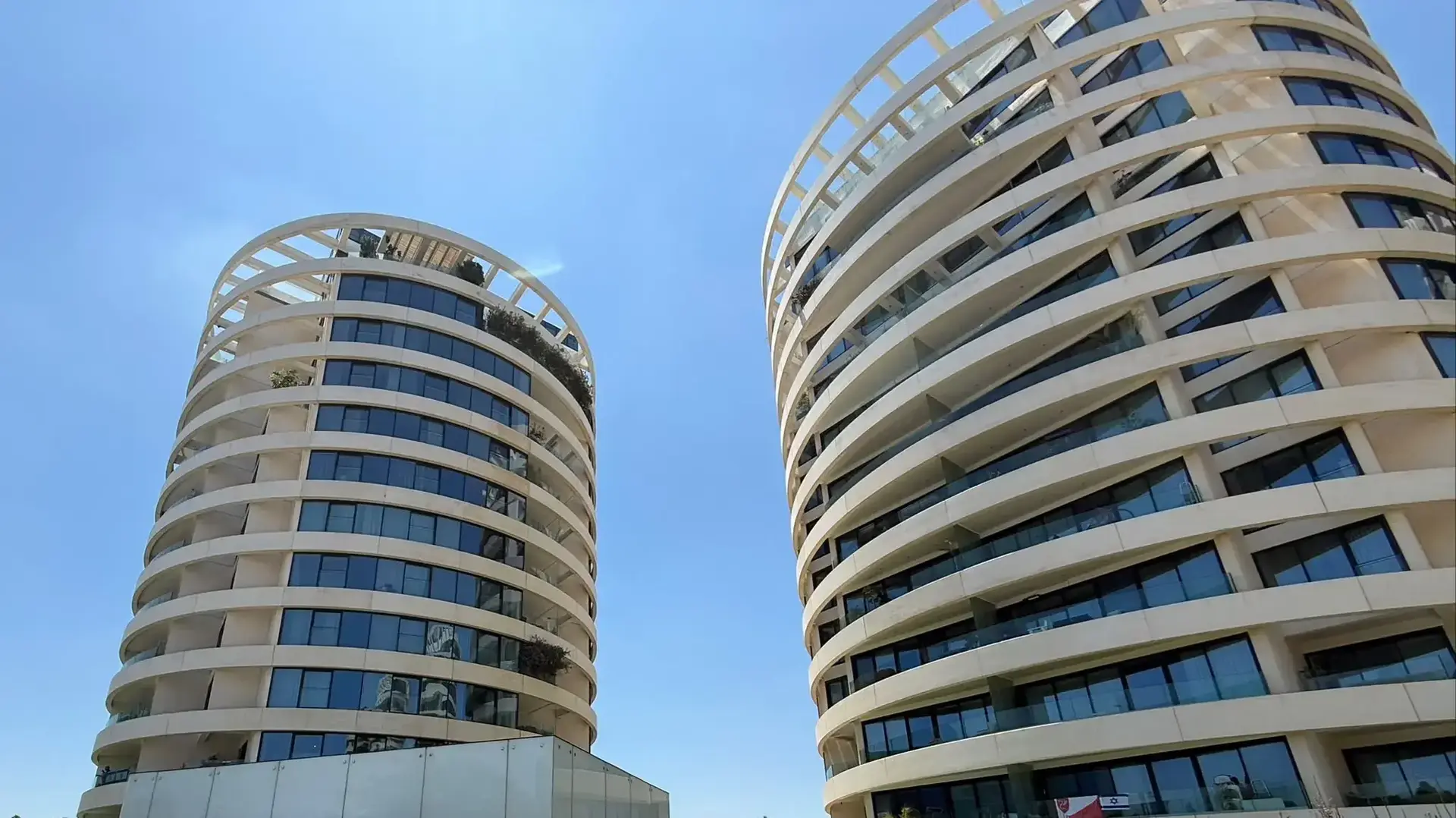 בנייני המגורים במתחם היוקרה “בלו” בצפון תל אביב