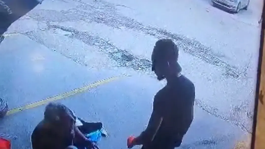 עובד בפנצ'רייה תקף באלימות קשה לקוח מבוגר