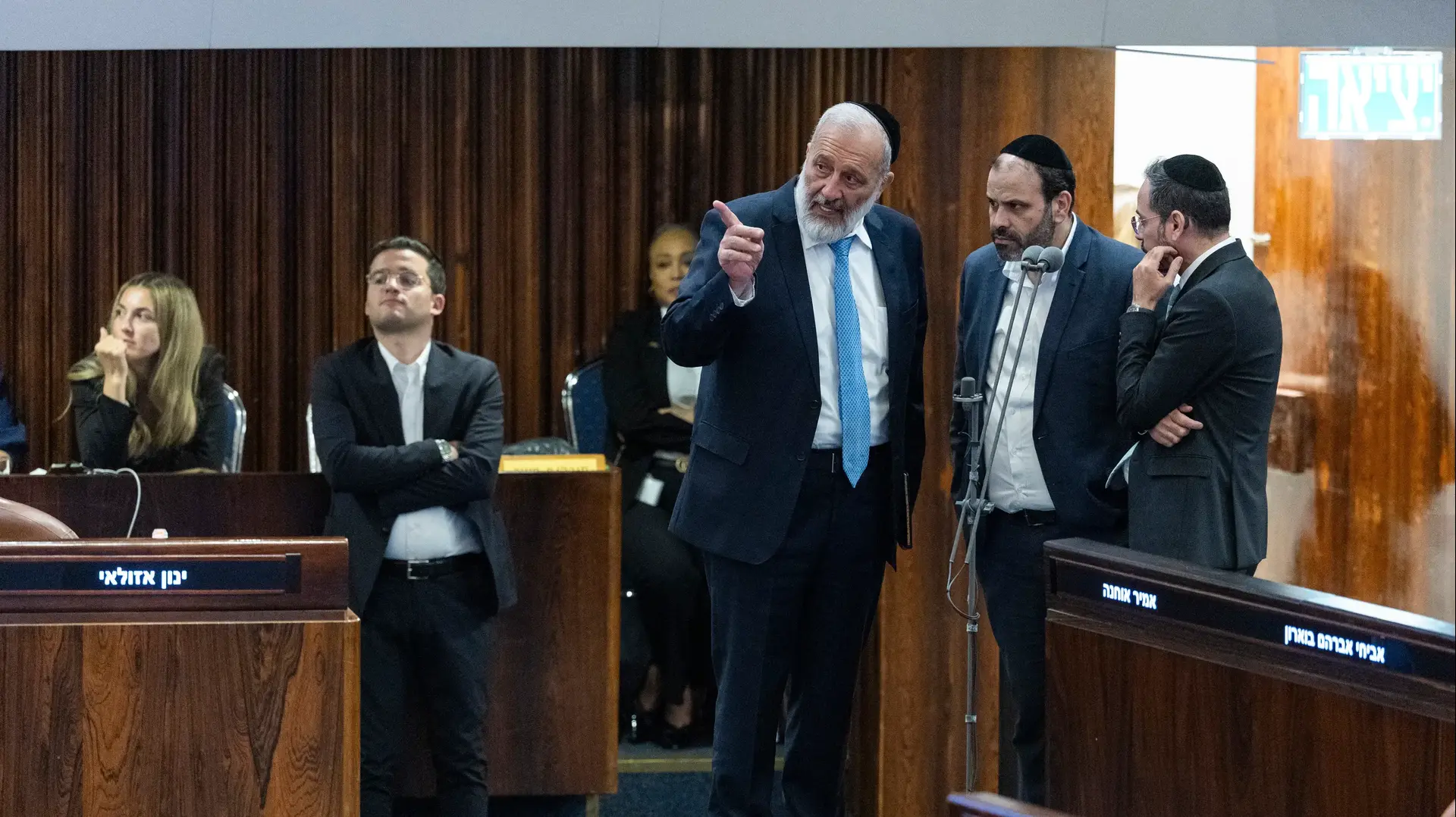 הצבעת חוק הקפאת מעצר עריקים חרדים, מליאת הכנסת, 14 ביולי 2026 הצבעת חוק הקפאת מעצר עריקים חרדים, מליאת הכנסת, 14 ביולי 2026