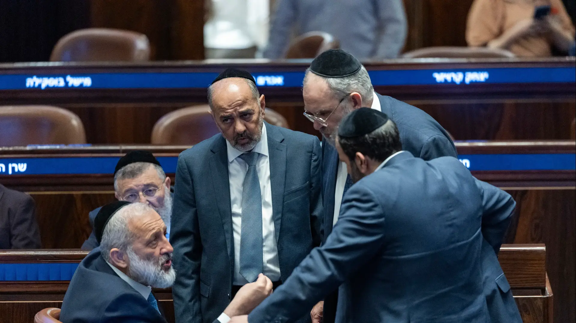 הצבעת חוק הקפאת מעצר עריקים חרדים, מליאת הכנסת, 14 ביולי 2026 הצבעת חוק הקפאת מעצר עריקים חרדים, מליאת הכנסת, 14 ביולי 2026