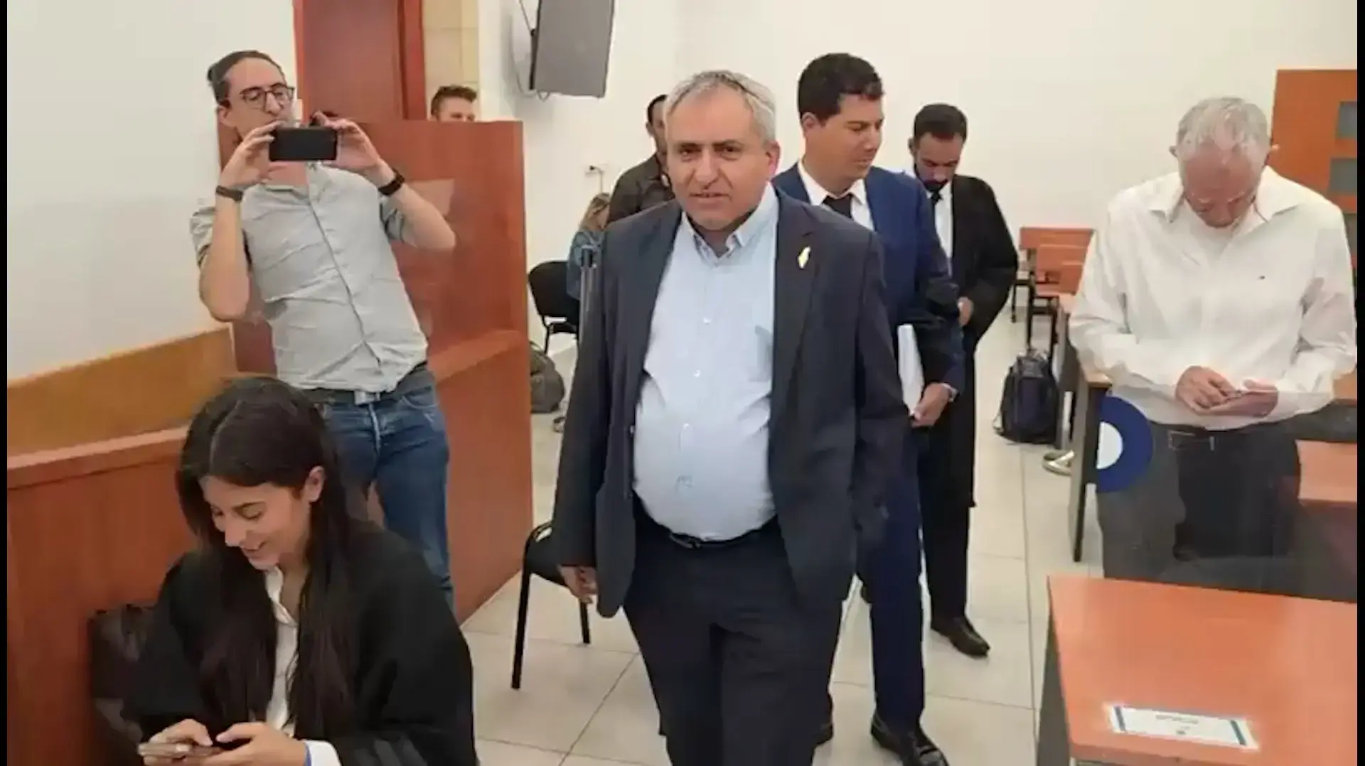 עדות זאב אלקין והגעת רה"מ נתניהו למשפט תיקי האלפים, בימש מחוזי ירושלים עדות זאב אלקין והגעת רה"מ נתניהו למשפט תיקי האלפים, בימש מחוזי ירושלים