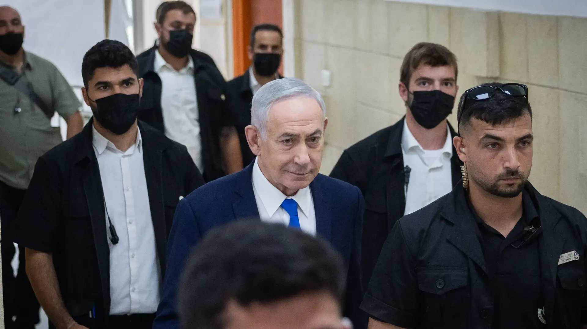 הגעת רה"מ בנימין נתניהו לעדות זאב אלקין, משפט תיקי האלפים, בימש מחוזי ירושלים, 15 ביולי 2026