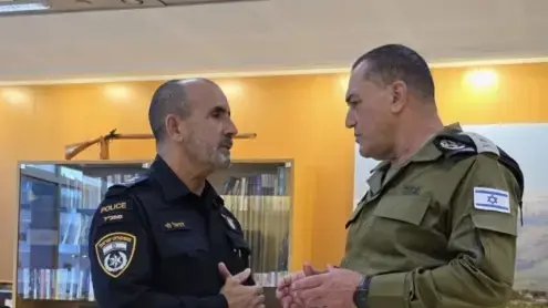 הרמטכ"ל אייל זמיר לצד המפכ"ל דני לוי, 16 ביולי 2026