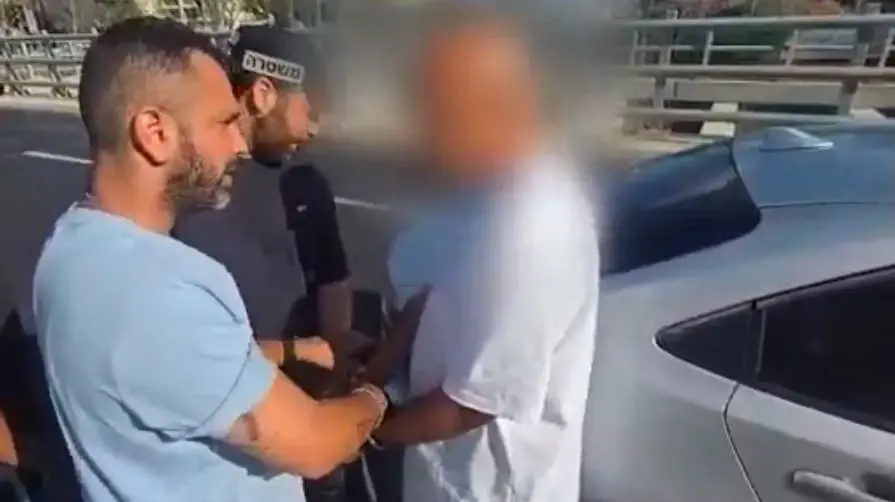 מעצר נהג מונית החשוד בעקיצת קשיש חולה דמנציה