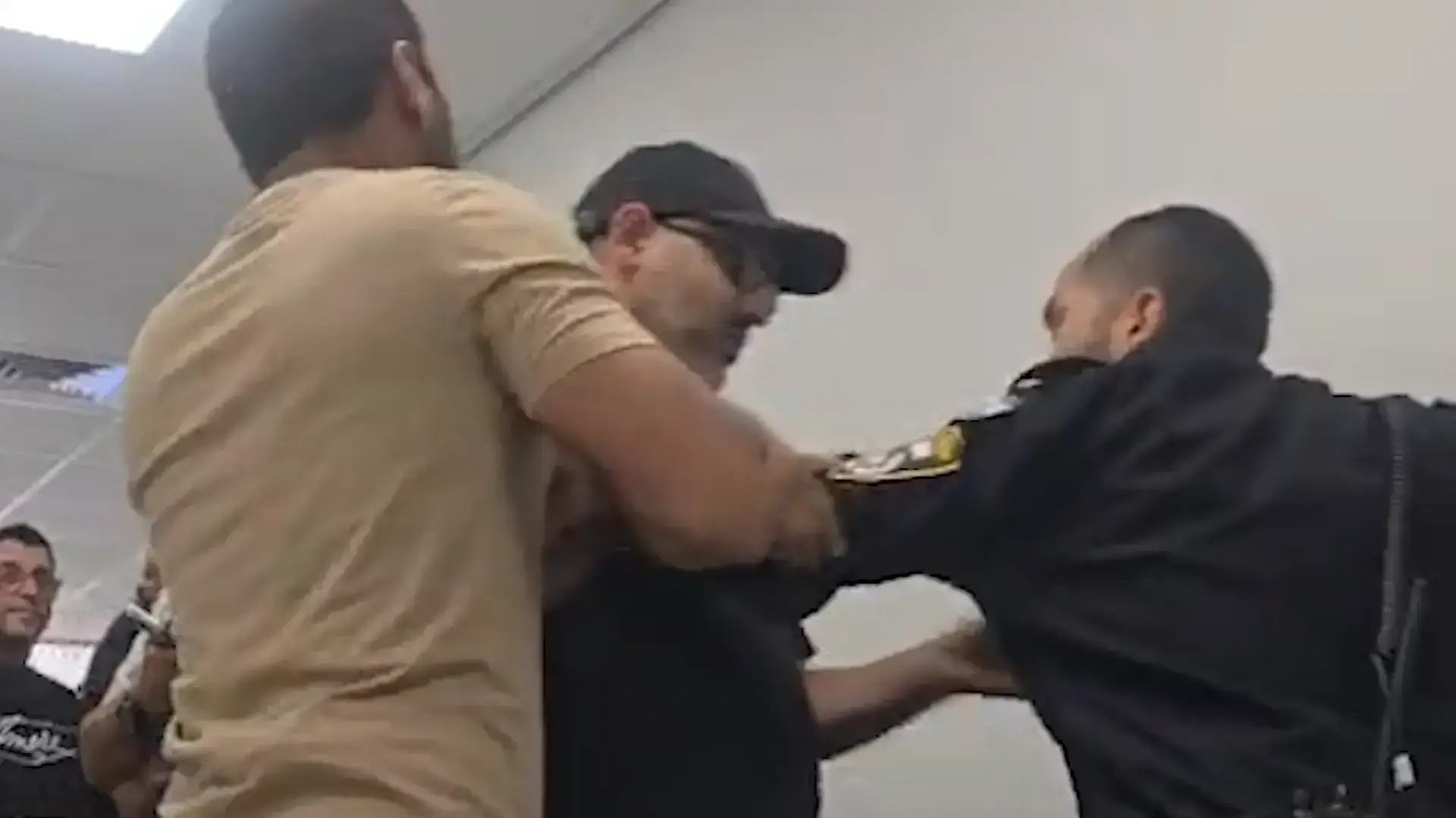 עימותים במהלך מחאה, במסגרת ביקורו של יו”ר קק”ל בירוחם