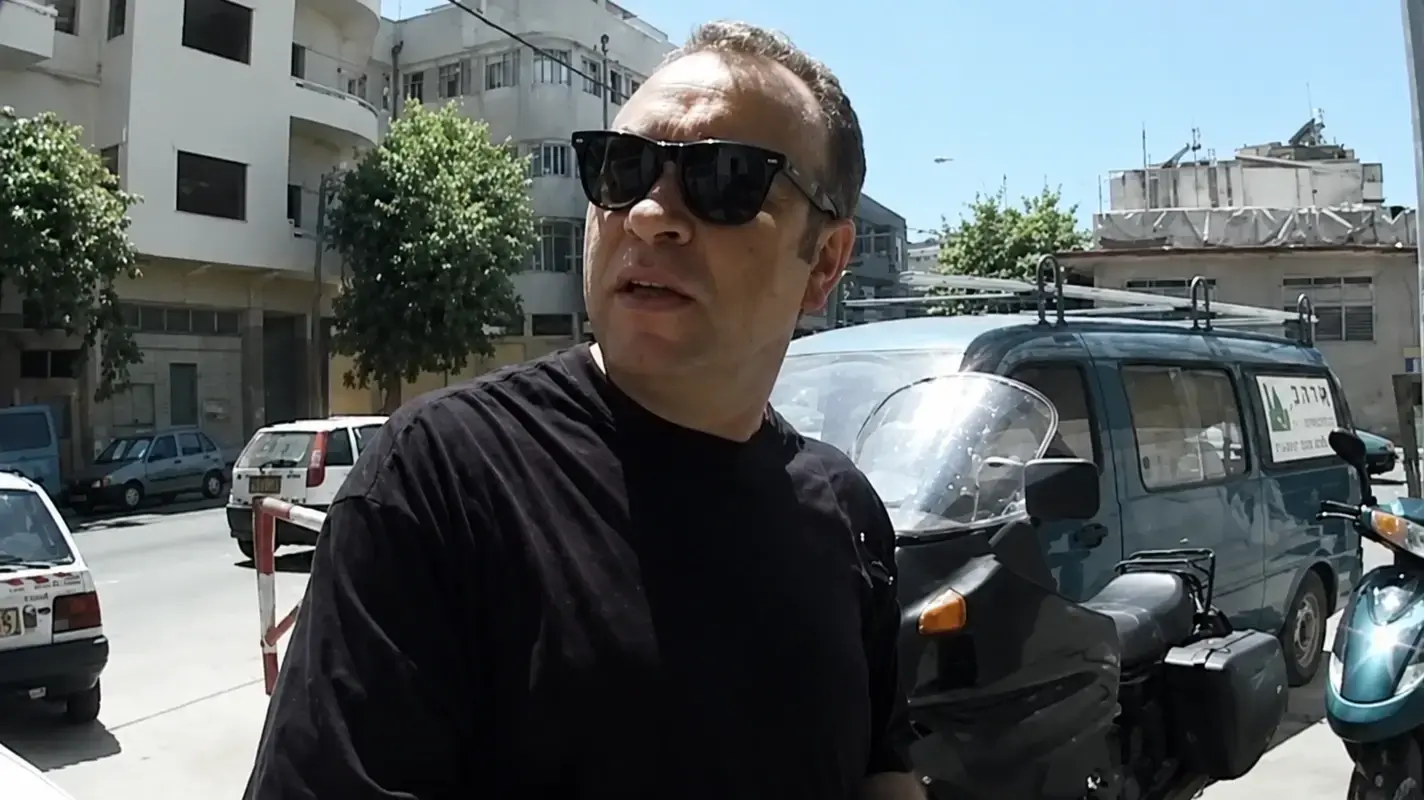 יואב קוטנר מתוך "זהב שחור" יואב קוטנר מתוך "זהב שחור"