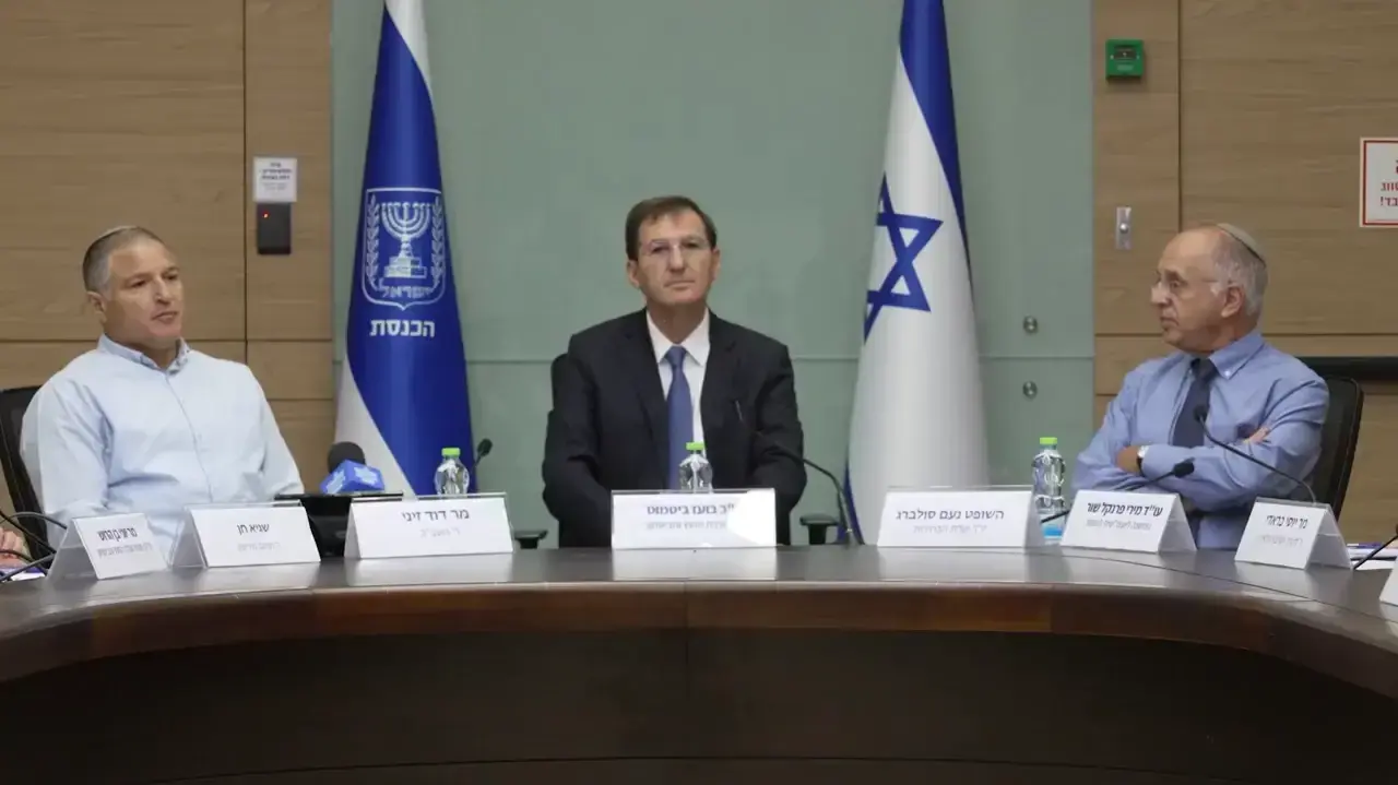 דיון היערכות לקראת הבחירות, ועדת המשנה למודיעין, בועז ביסמוט, דוד זיני, נעם סולברג 27 ליולי 2026