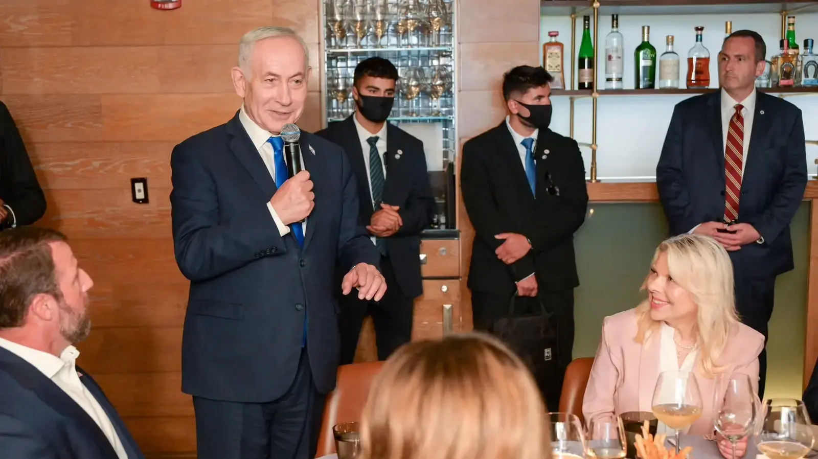רה"מ בנימין ורעייתו שרה נתניהו בארוחת ערב לזכרו של הסנאטור לינדזי גרהאם, וושינגטון, 27 ביולי 2026 רה"מ בנימין ורעייתו שרה נתניהו בארוחת ערב לזכרו של הסנאטור לינדזי גרהאם, וושינגטון, 27 ביולי 2026