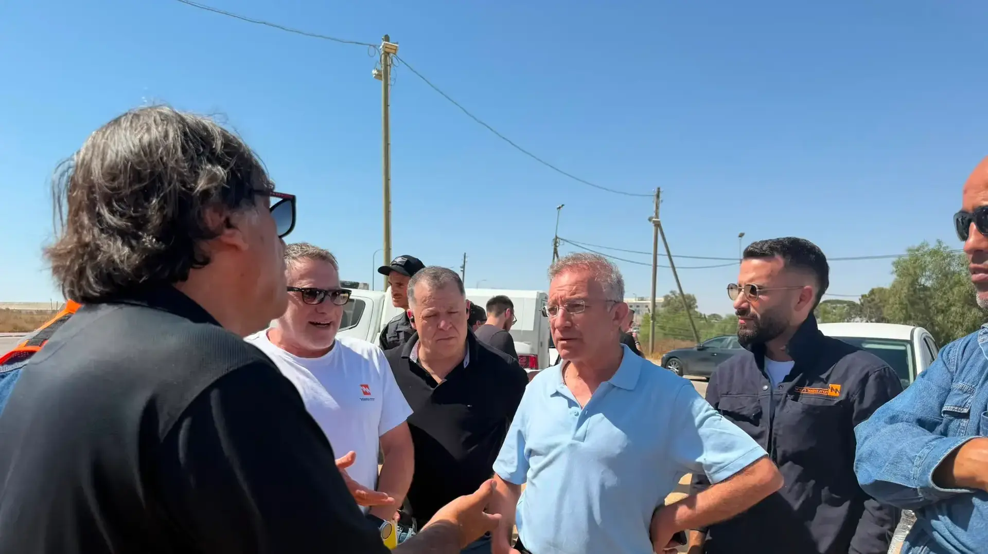 מאיר שפיגל מנכ"ל חברת חשמל בביקור ברהט מאיר שפיגל מנכ"ל חברת חשמל בביקור ברהט