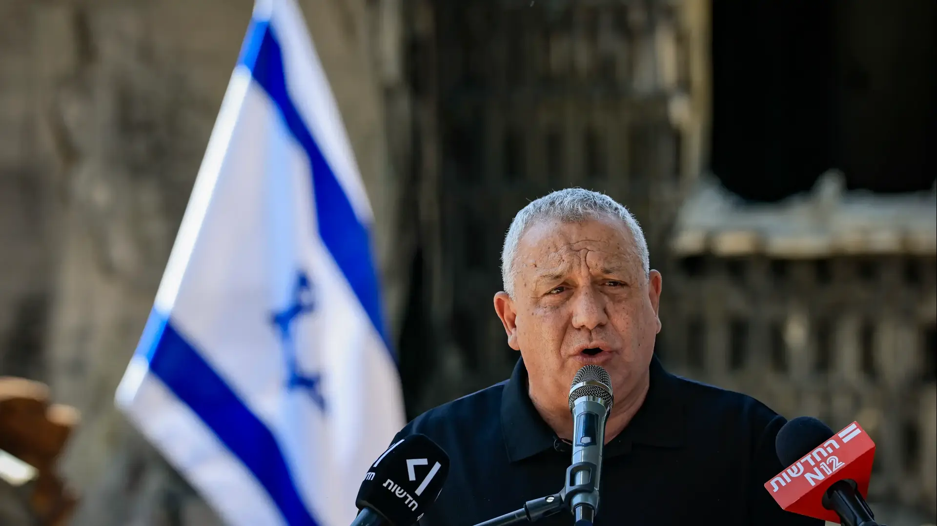 גדי איזנקוט הצגת ועדת חקירה ממלכתית על אירועי שבעה באוקטובר, קיבוץ ניר עוז, 5 באוגוסט 2026 גדי איזנקוט הצגת ועדת חקירה ממלכתית על אירועי שבעה באוקטובר, קיבוץ ניר עוז, 5 באוגוסט 2026