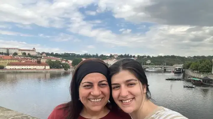 שתי אזרחיות ישראליות שנותק הקשר עימן בוינה מיום שישי ה 7/8/26, אם ובתה ,מלי וליאל יהלומי.
שתי אזרחיות ישראליות שנותק הקשר עימן בוינה מיום שישי ה 7/8/26, אם ובתה ,מלי וליאל יהלומי.