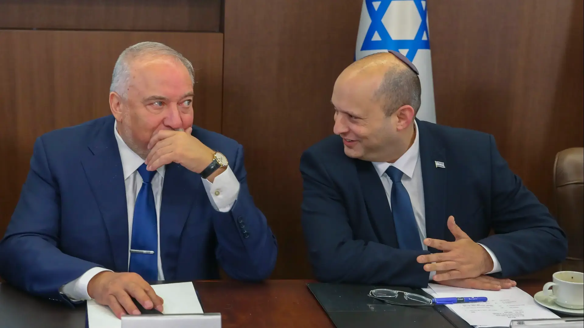 נפתלי בנט, אביגדור ליברמן, 3 ביולי 2022 נפתלי בנט, אביגדור ליברמן, 3 ביולי 2022