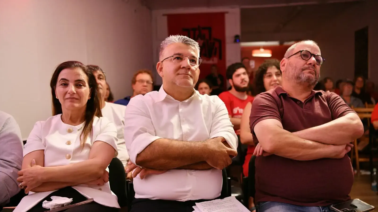 יוסף ג׳בארין, עופר כסיף, ניהאיה ושאחי, כנס מפלגת חד"ש יוסף ג׳בארין, עופר כסיף, ניהאיה ושאחי, כנס מפלגת חד"ש