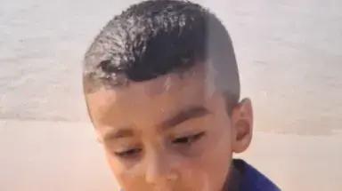 יונס אבו גנם בן ה-4 נעדר בחוף דלילה באשקלון יונס אבו גנם בן ה-4 נעדר בחוף דלילה באשקלון