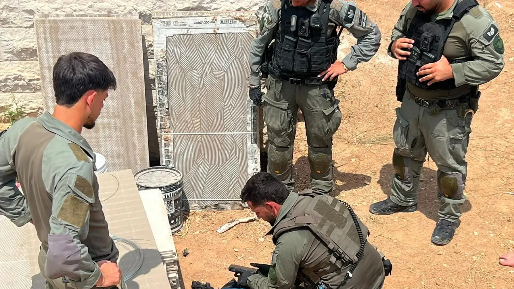מבצע של המשטרה ומג״ב לתפיסת אמל״ח וסמים ברהט