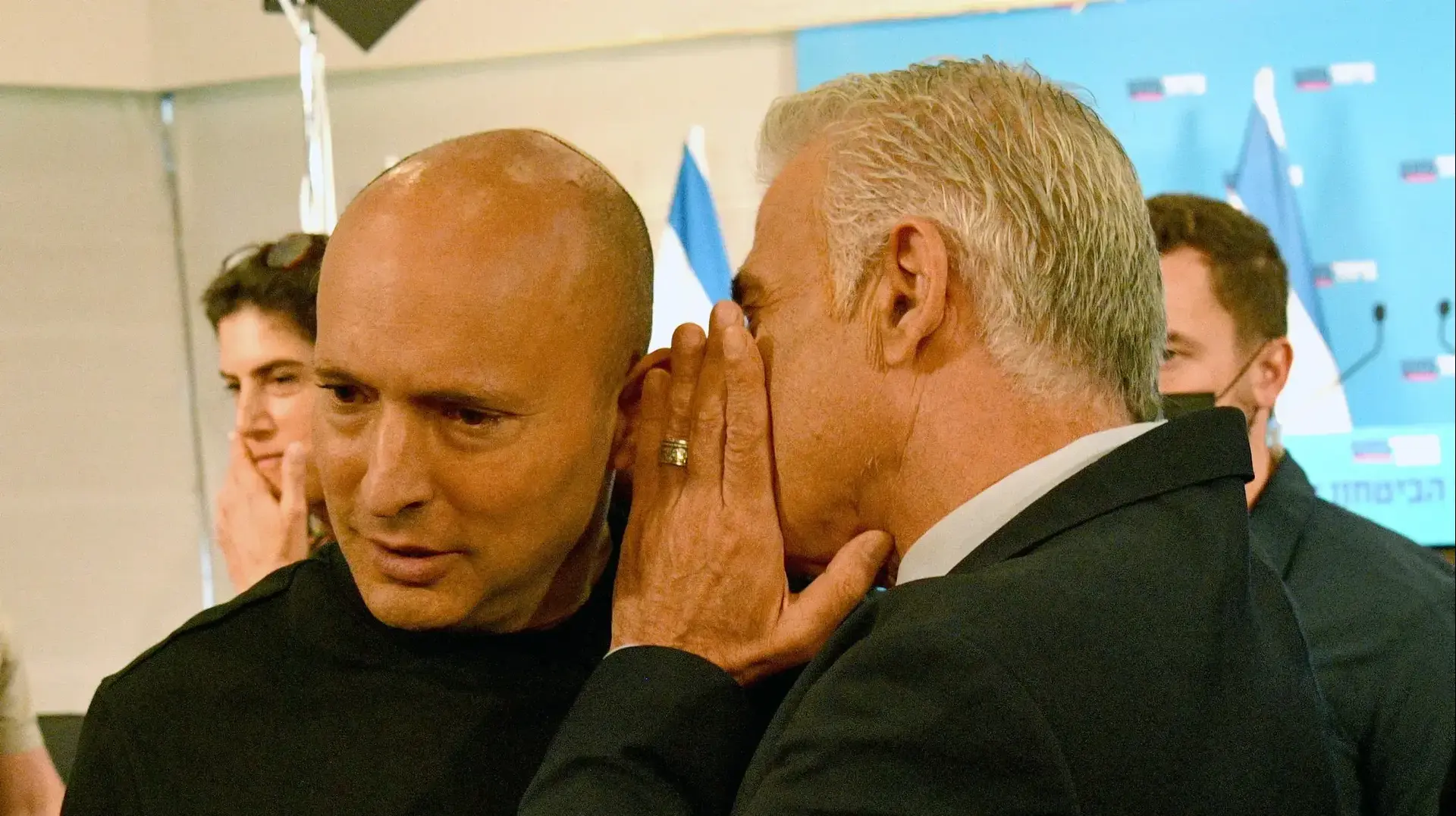 נפתלי בנט, יאיר לפיד, כנס תפיסת הביטחון למדינת ישראל של מפלגת ״ביחד בראשות בנט״, 19 באוגוסט 2026 נפתלי בנט, יאיר לפיד, כנס תפיסת הביטחון למדינת ישראל של מפלגת ״ביחד בראשות בנט״, 19 באוגוסט 2026