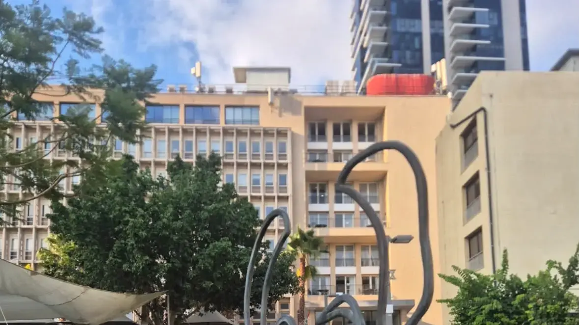 השביתה בנתב״ג מגיעה לבניין ההסתדרות השביתה בנתב״ג מגיעה לבניין ההסתדרות