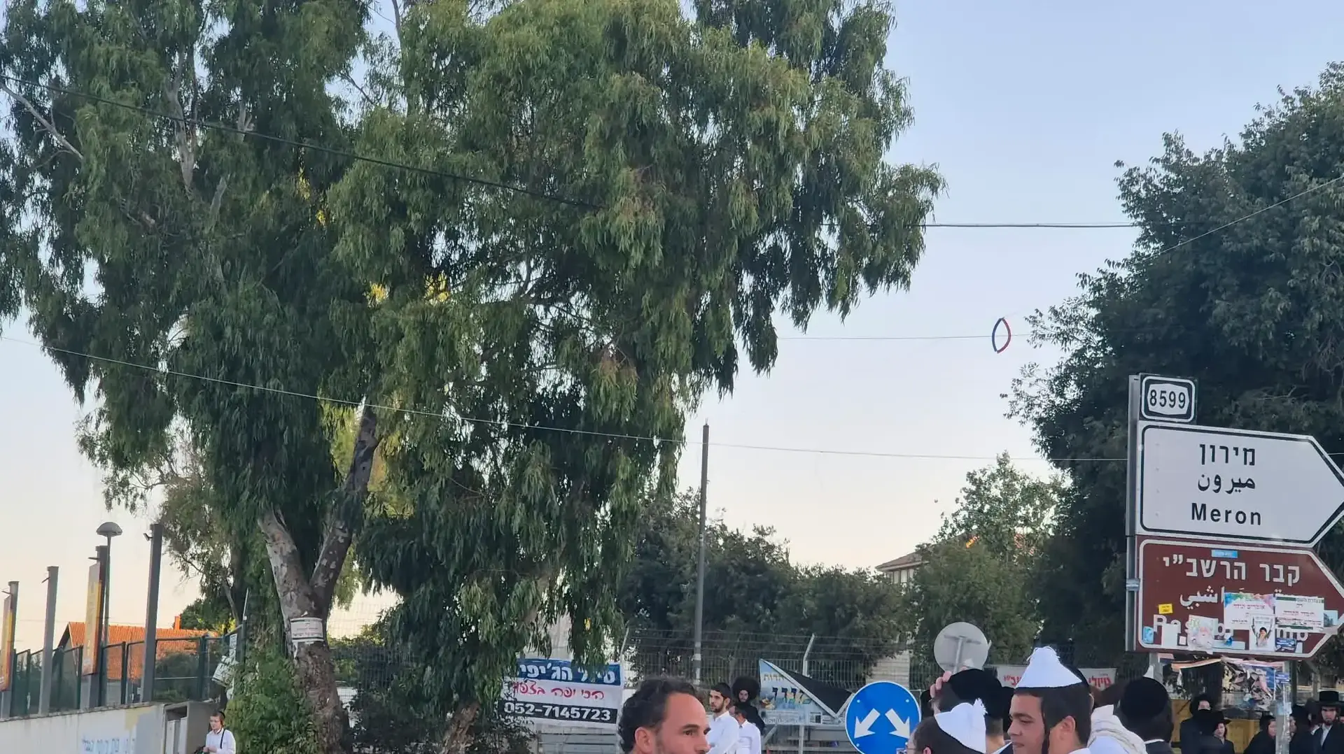 מפגינים חרדים במירון מול תנועת "דרך חופשית"
22 לאוגוסט 2026 מפגינים חרדים במירון מול תנועת "דרך חופשית"
22 לאוגוסט 2026