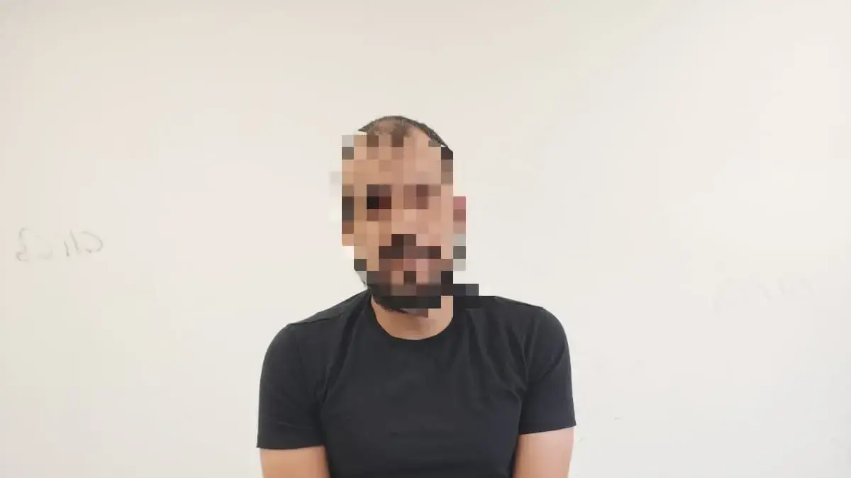 נתפס נוהג בפעם השישית ללא רישיון. 