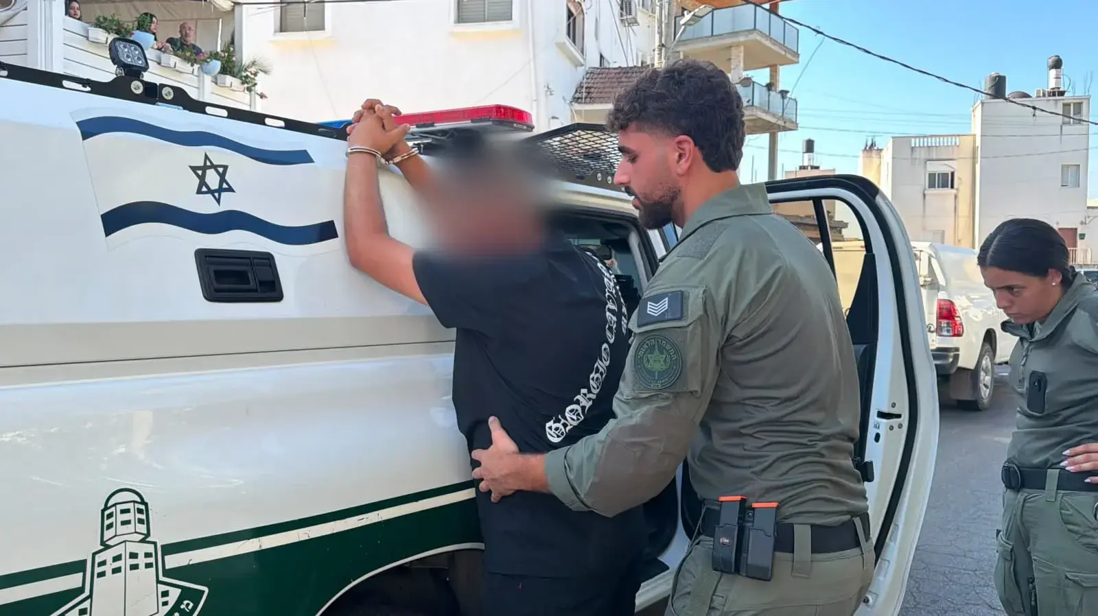 שב"ח שנתפס בפשיטה משטרתית במג"ב
