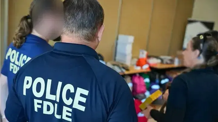 הרשויות בפלורידה איתרו 163 קטינים נעדרים בחמש יבשות שונות הרשויות בפלורידה איתרו 163 קטינים נעדרים בחמש יבשות שונות