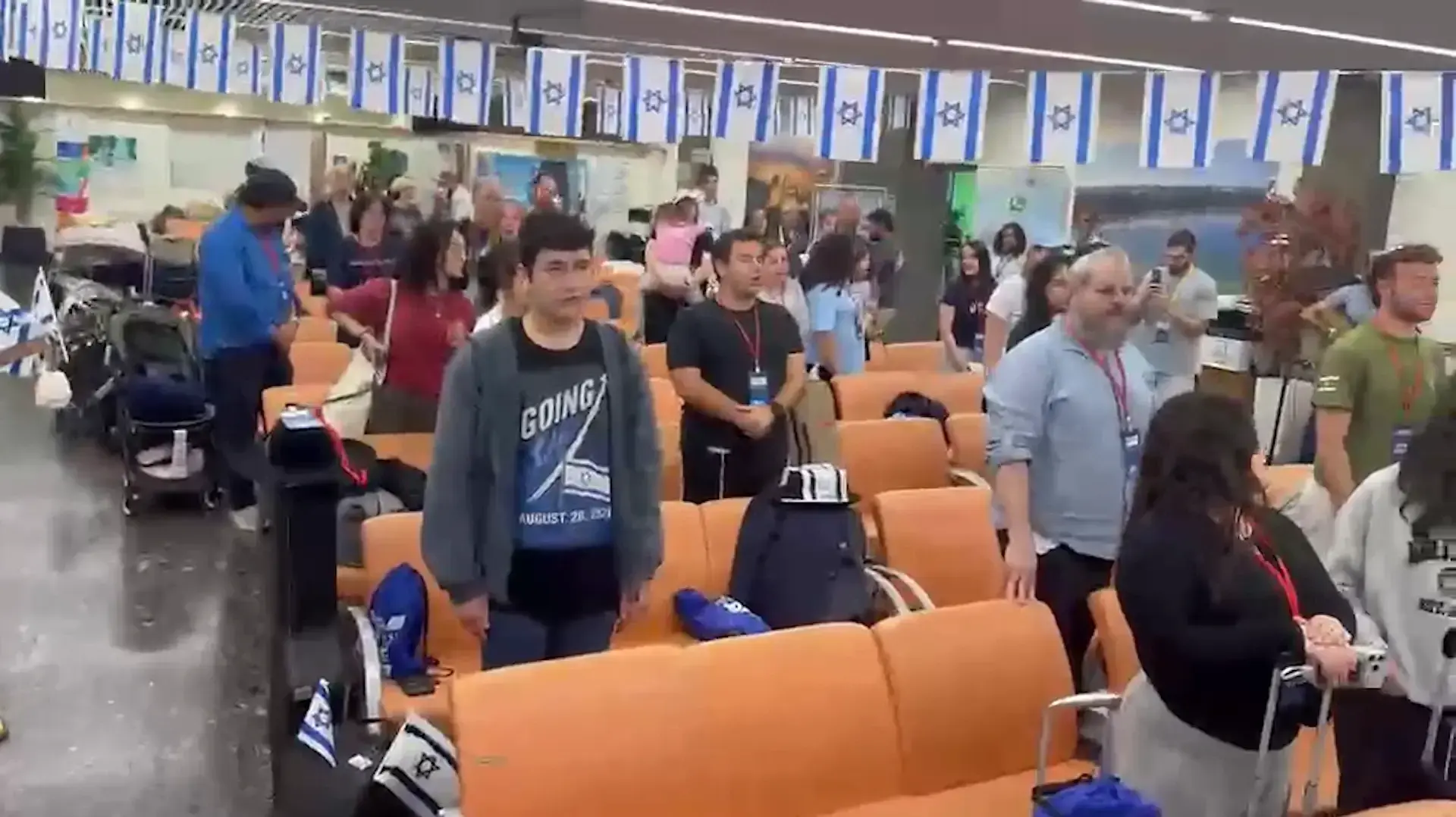 עולים חדשים מארה״ב וקנדה, מבצע של ארגון "נפש בנפש", נתב"ג