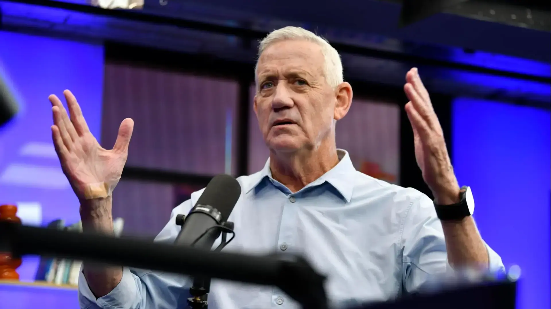 בני גנץ, סרי ושלזינגר, 27 באוגוסט 2026