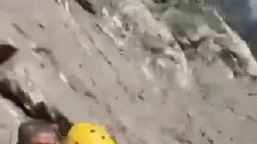 פרויקט הכוח ההידרו-חשמלי טרישולי, שבו חיילי צבא נפאל מצילים בבטחה את הפועלים התקועים בתוך המנהרה
28 לאוגוסט 2026 פרויקט הכוח ההידרו-חשמלי טרישולי, שבו חיילי צבא נפאל מצילים בבטחה את הפועלים התקועים בתוך המנהרה
28 לאוגוסט 2026