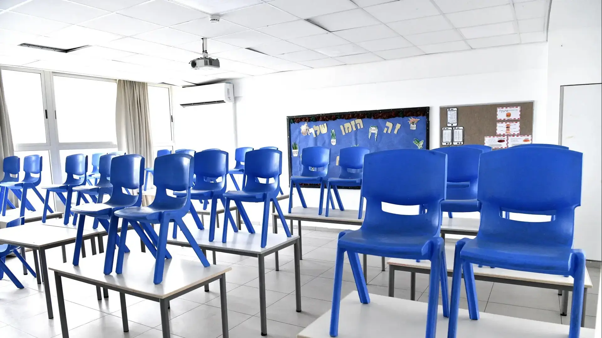 הכנות לפתיחת שנת הלימודים תשפ"ז, בי"ס רונה רמון, ראש העין, 31 באוגוסט 2026 הכנות לפתיחת שנת הלימודים תשפ"ז, בי"ס רונה רמון, ראש העין, 31 באוגוסט 2026