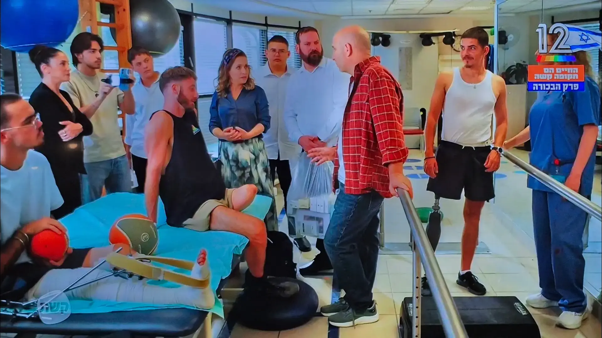 עונה שנייה ל"החיים עם תקופה קשה", קשת 12 עונה שנייה ל"החיים עם תקופה קשה", קשת 12