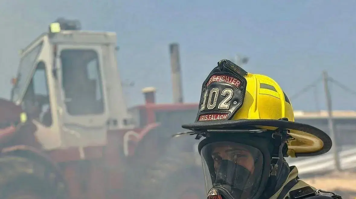 איריס זריני לוחמת אש שתשמש מדריכה איריס זריני לוחמת אש שתשמש מדריכה