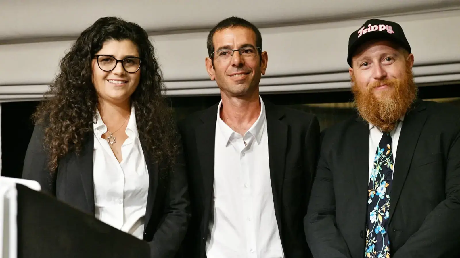 שרן השכל, יחד עם ארי רוזנברג וניר יופטרו ממפלגת "עלה ירוק", בהשקת מפלגת "ישראל תחילה" שרן השכל, יחד עם ארי רוזנברג וניר יופטרו ממפלגת "עלה ירוק", בהשקת מפלגת "ישראל תחילה"