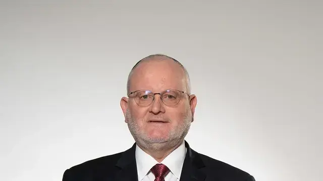 עו"ד משה פרדס עו"ד משה פרדס