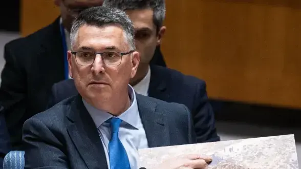 שר החוץ גדעון סער בדיון מועצת הביטחון של האו"ם.
19 בפברואר 2026