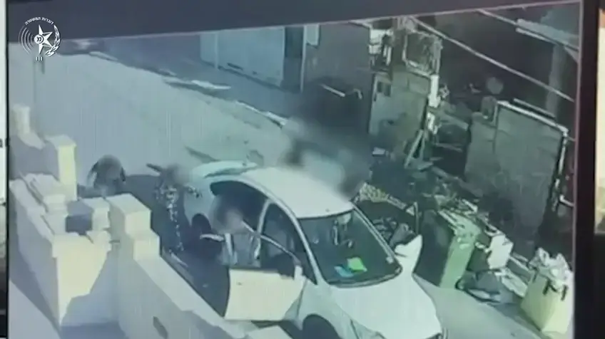 דברי המשטרה לגבי הגשת כתב אישום נגד תושב העיר כםפר קאסם, בגין איומים ותקיפת פרודתו. דברי המשטרה לגבי הגשת כתב אישום נגד תושב העיר כםפר קאסם, בגין איומים ותקיפת פרודתו.