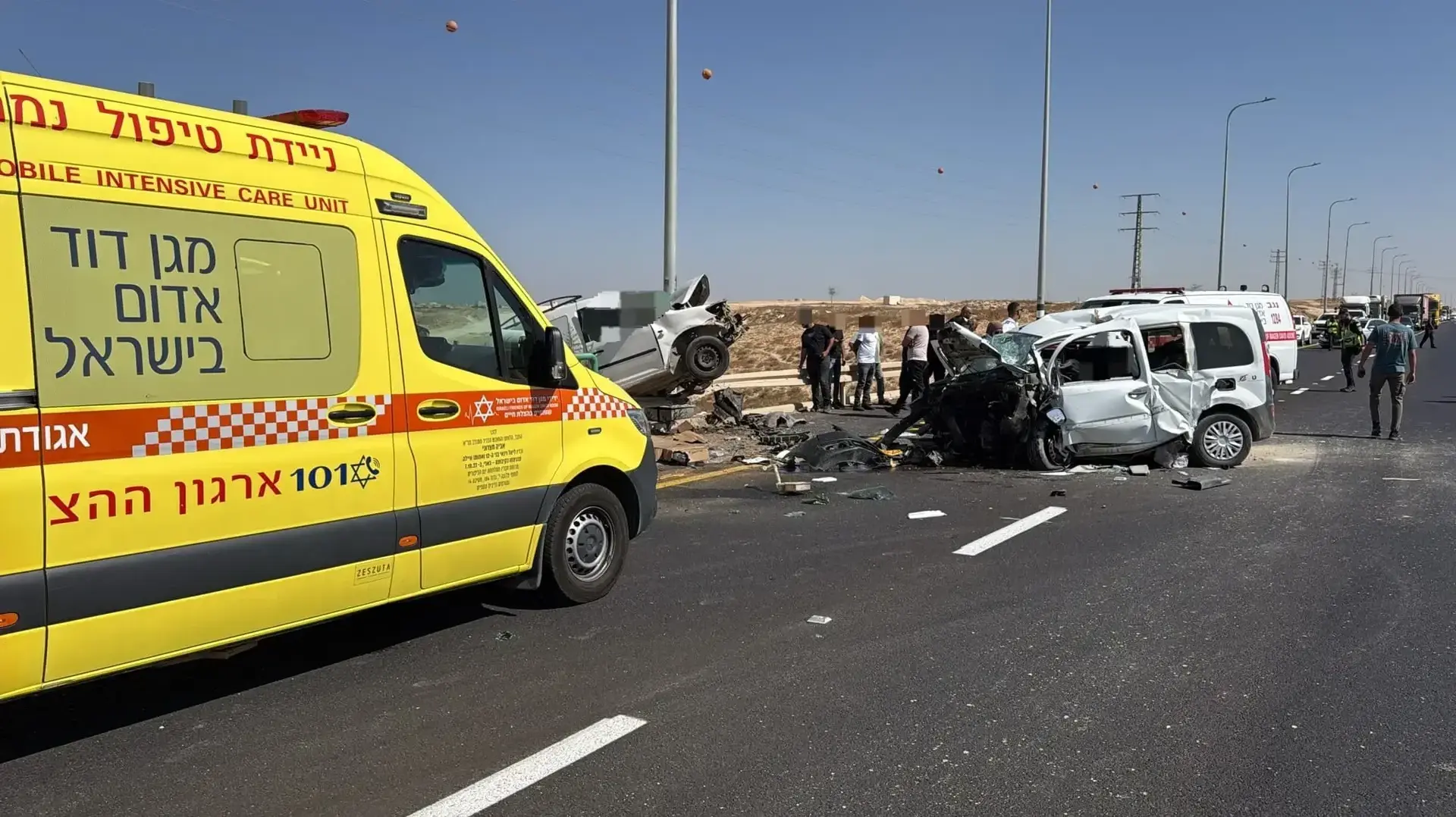 הקטל בדרכים: שני הרוגים כבני 30 בתאונה בנגב הקטל בדרכים: שני הרוגים כבני 30 בתאונה בנגב
