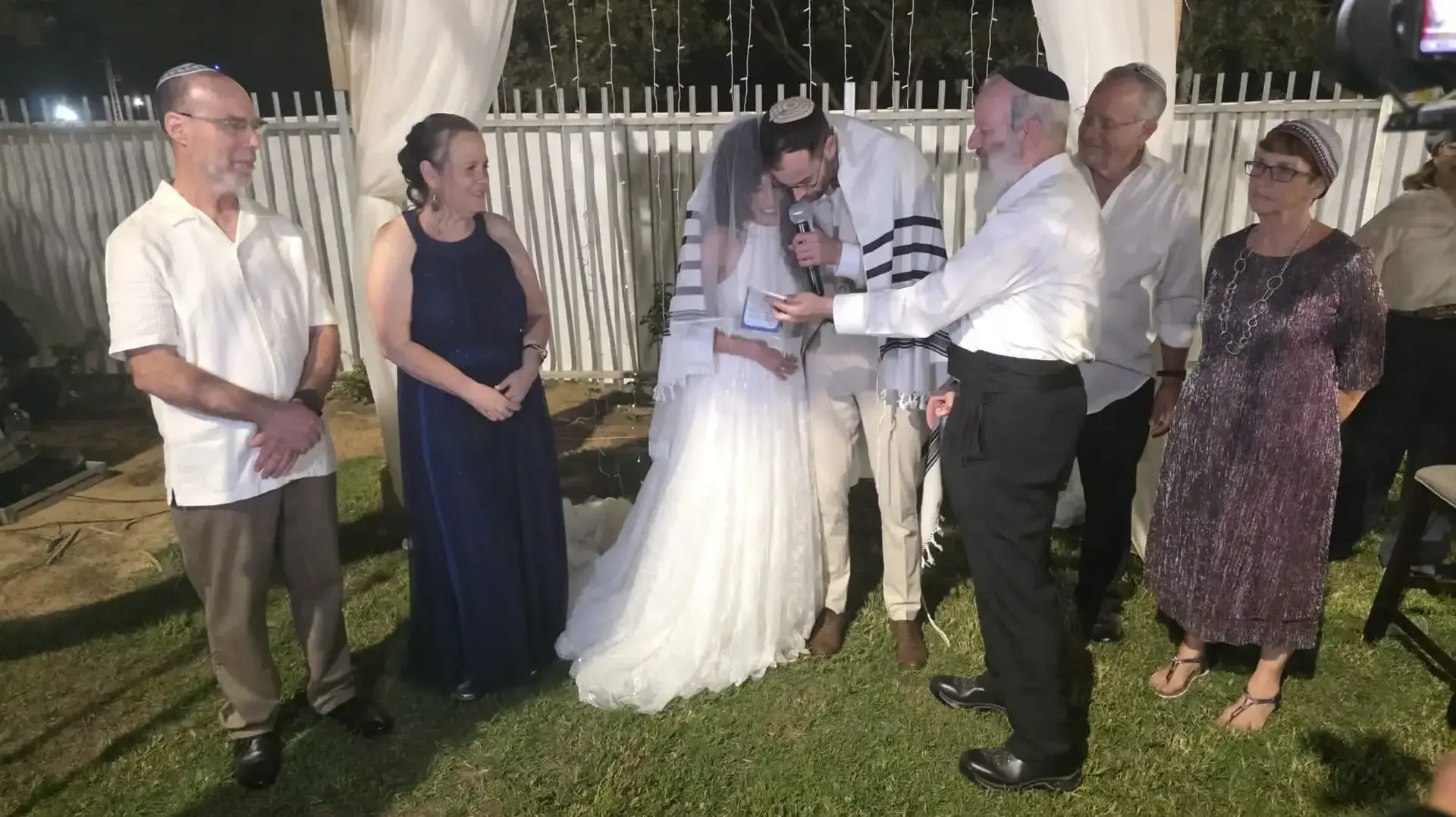 החתונה הראשונה בכרם שלום מאז 7 באוקטובר החתונה הראשונה בכרם שלום מאז 7 באוקטובר