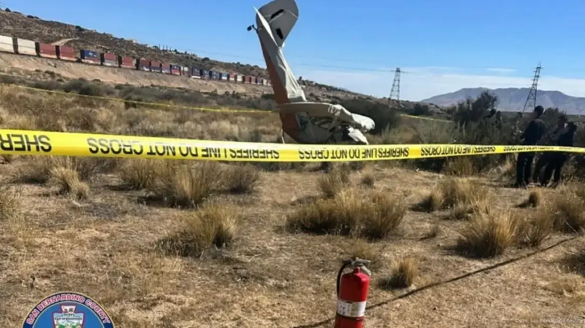 תיעוד מזירת התרסקות המטוס בקליפורניה בה נהרג גיא קפולניק תיעוד מזירת התרסקות המטוס בקליפורניה בה נהרג גיא קפולניק