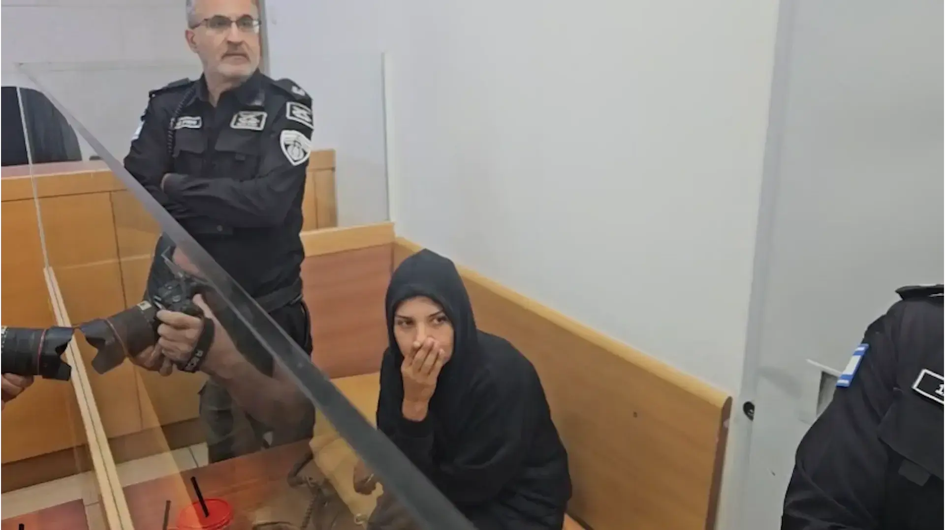 מעצר אשת ראש עיריית כפר סבא, בימ"ש השלום ראשון לציון מעצר אשת ראש עיריית כפר סבא, בימ"ש השלום ראשון לציון