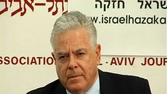 אפרים סנה פורש ממפלגת העבודה