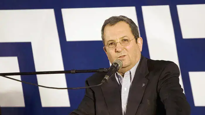 אהוד ברק בבית מפלגת העבודה