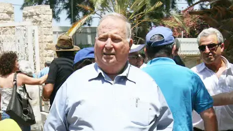 בייגה שוחט בלווית טומי לפיד ז"ל