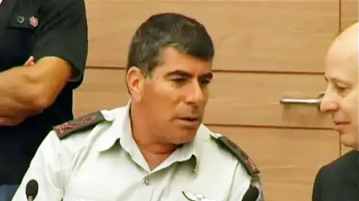 הרמטכ"ל גבי אשכנזי בועדת חוץ וביטחון